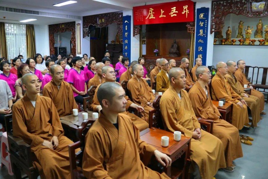突然看到前男友脱单什么体验？游戏画面