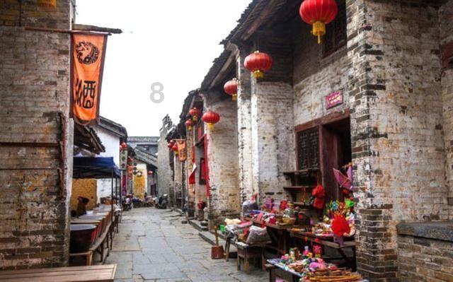 梦见明亮的月亮旁边有海市蜃楼游戏画面
